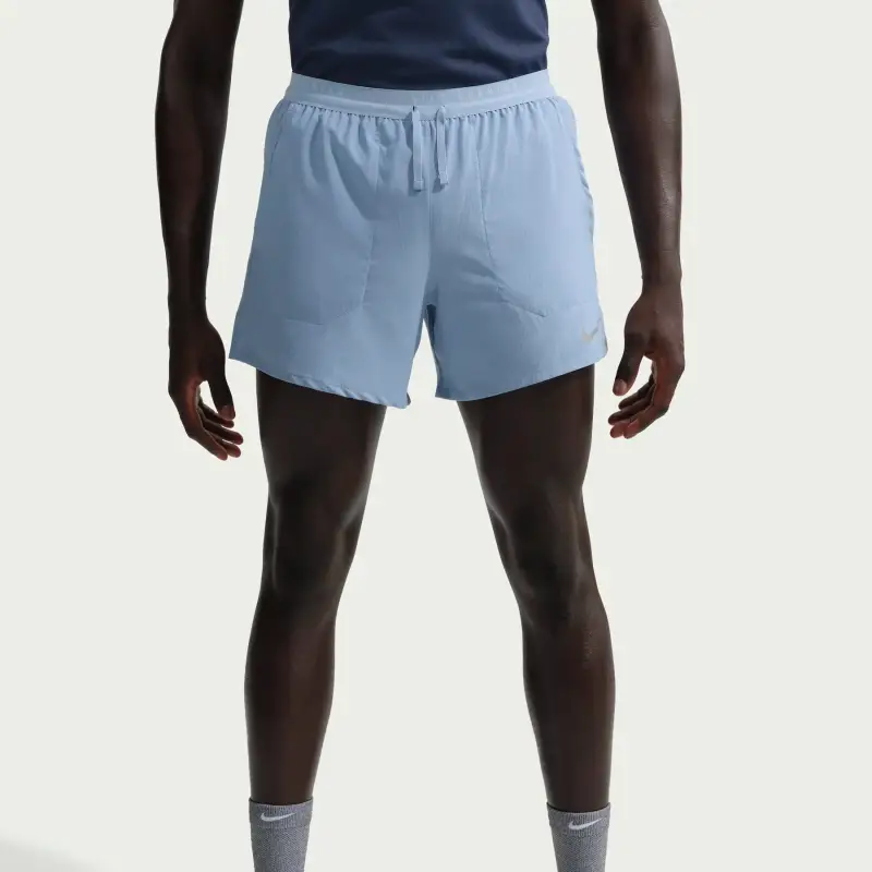 Shorts in tessuto Nike Stride Dri-Fit Bleu