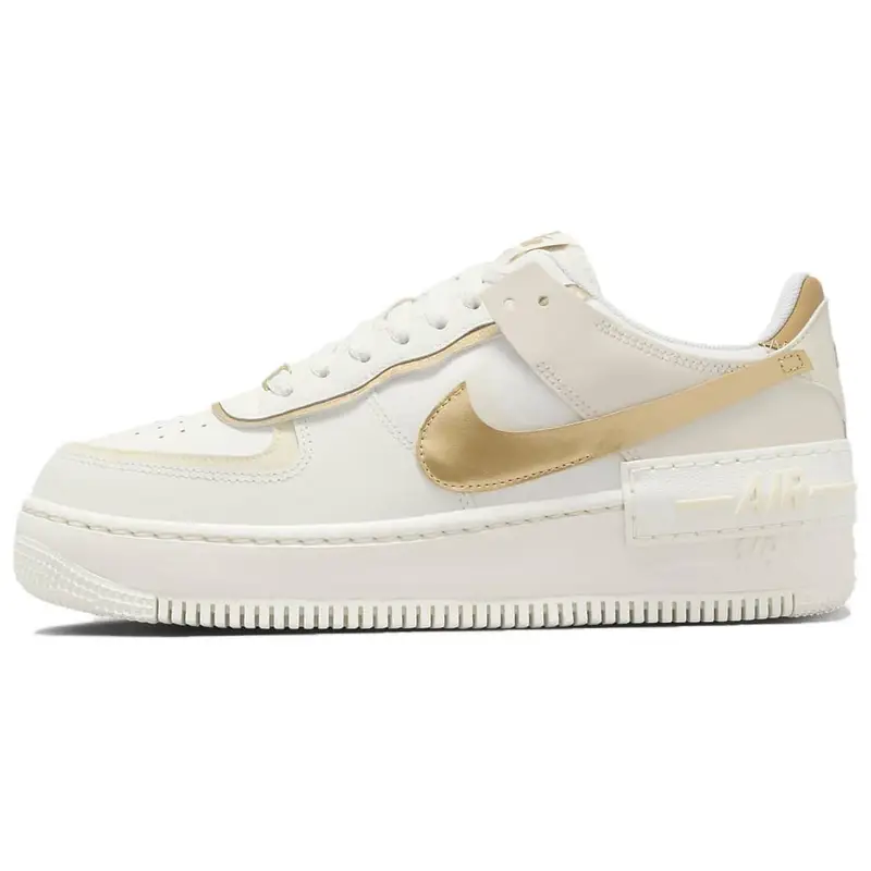 Sneakers da donna Nike Air Force 1 Shadow Vela Latte di cocco Oro metallizzato DZ1847-108 36
