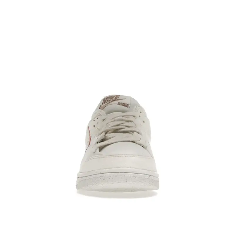 Sneakers da Donna Nike Dunk Low Disrupt 2 Avorio Pallido Panna Radice di Garanza Chiaro Vela DH4402-100 36 miniatura 3