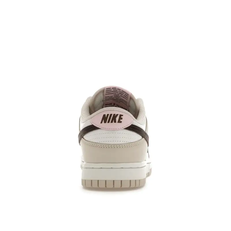 Sneakers da Donna Nike Dunk Low Neapolitan Crema Summit-White Marrone Barocco HF9990-100 37 5 miniatura 3