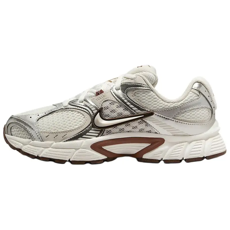 Sneakers da donna Nike V5 Rnr Sail Fauna Brown Phantom Light Orewood Brown HQ7901-102 36