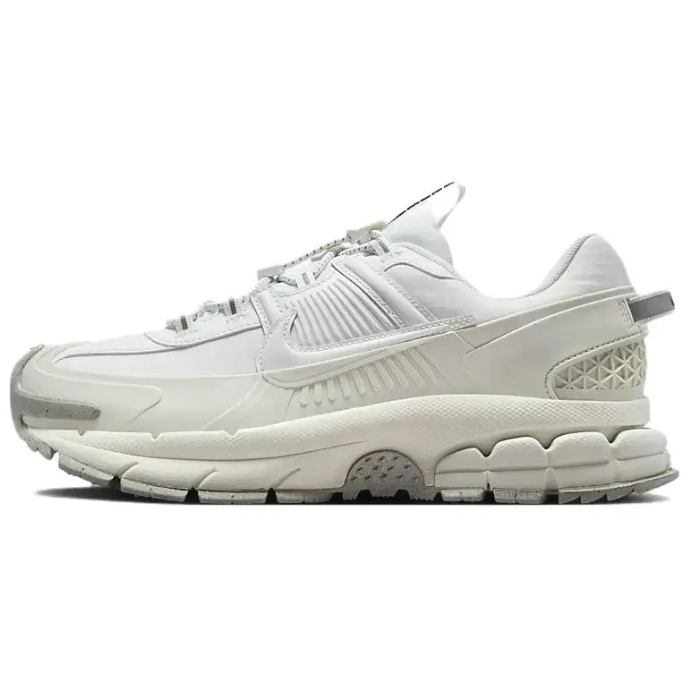 Sneakers da Donna Nike Zoom Vomero Roam Bianco Summit Osso Chiaro Minerale di Ferro Chiaro HV6410-100 44 5
