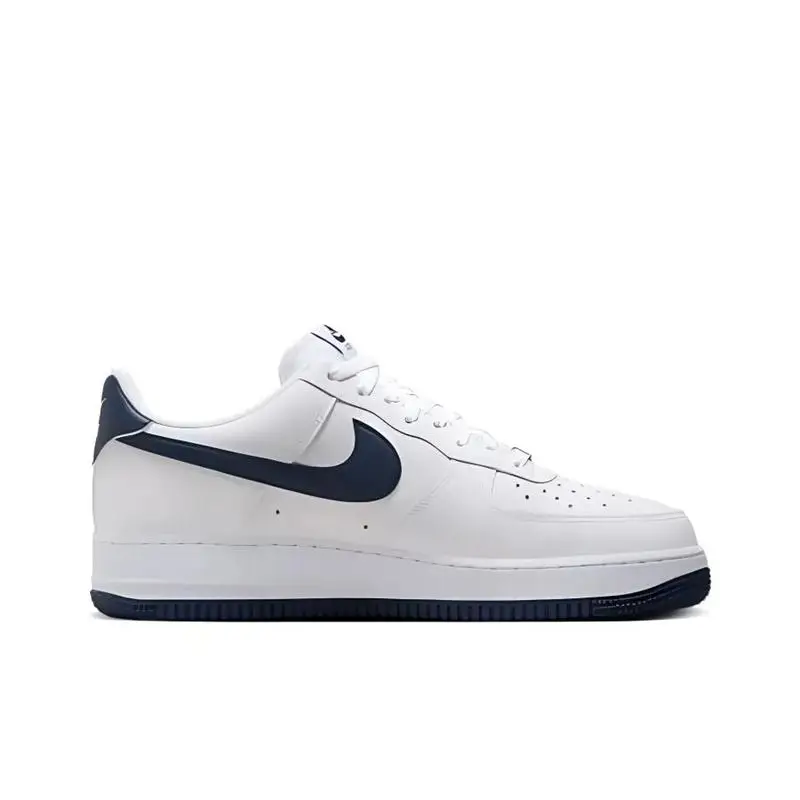 Sneakers da uomo Nike Air Force 1 07 Bianco Blu notte FJ4146-104 42 miniatura 5