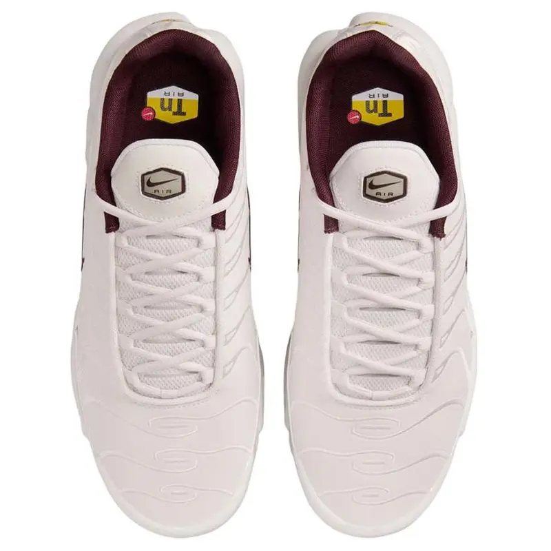 Sneakers da Uomo Nike Air Max Plus Premium Phantom Burgundy Crush Crema Osso Chiaro HF3181-001 41 miniatura 4
