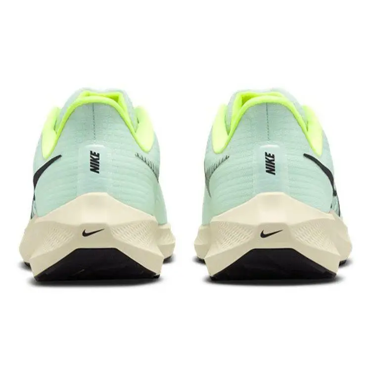 Sneakers da Uomo Nike Air Zoom Pegasus 39 Barely Green Menta-Schiuma Volt Viola Grotta DH4071-301 45 miniatura 5