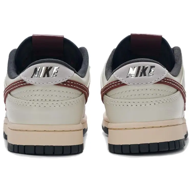 Nike Sneakers da uomo Dunk Low Dark Pony Soft Pearl Crema e Bianco miniatura 2