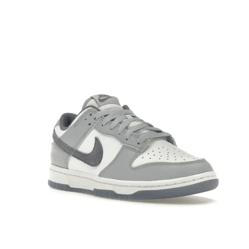 Sneakers da uomo Nike Dunk Low SE Light Carbon Grigio Bianco Tinta Platino FJ4188-100 45 miniatura 5