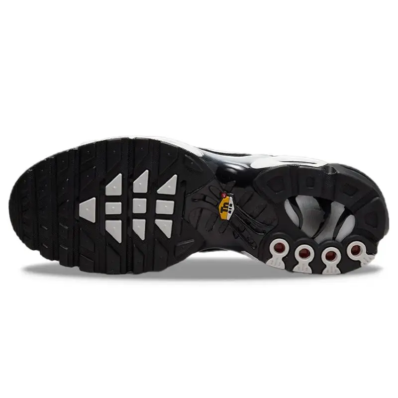 Sneakers Nike Air Max Plus Nero Argento Metallizzato Scarpe Casual DM0032-003 44 5 miniatura 2