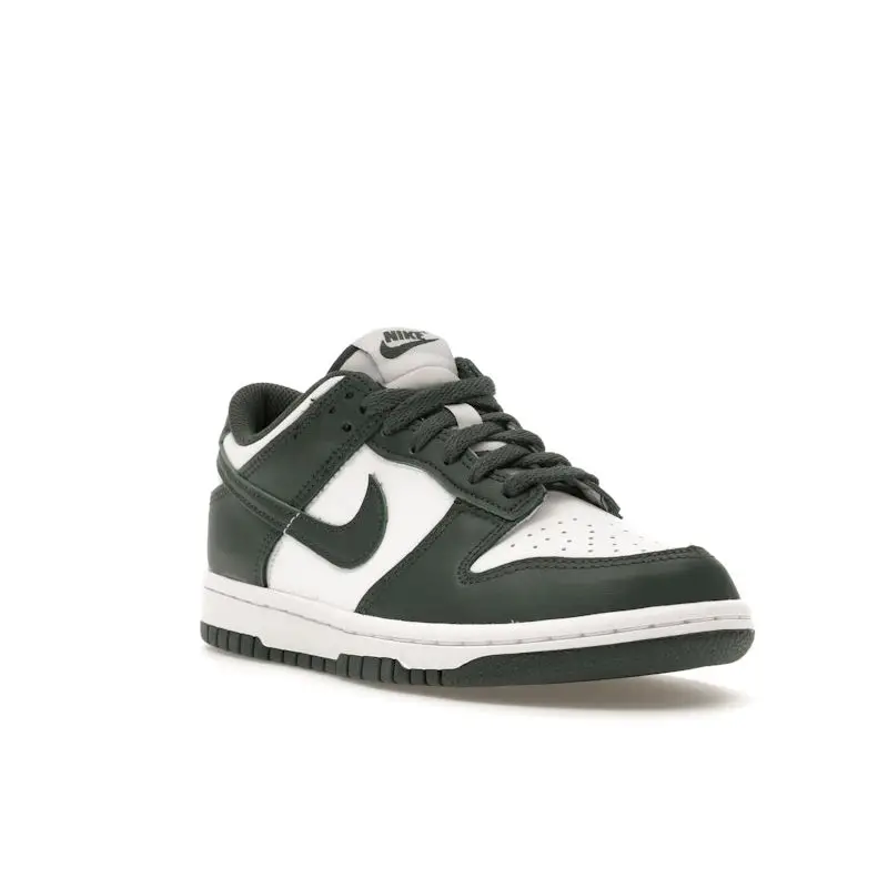 Sneakers Nike Dunk Low GS Verde Vintage Bambini Bianche FB9109-120 39 miniatura 5