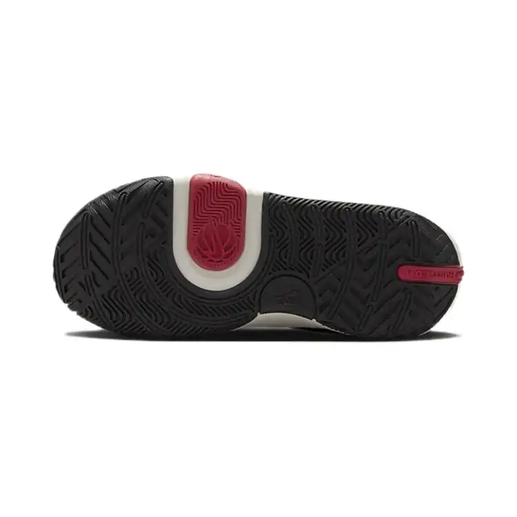 Sneakers Nike Team Hustle D11 PS Bianco Oro Rosso Università Bambini Oro Metallizzato Nero DV8994-104 31 miniatura 4