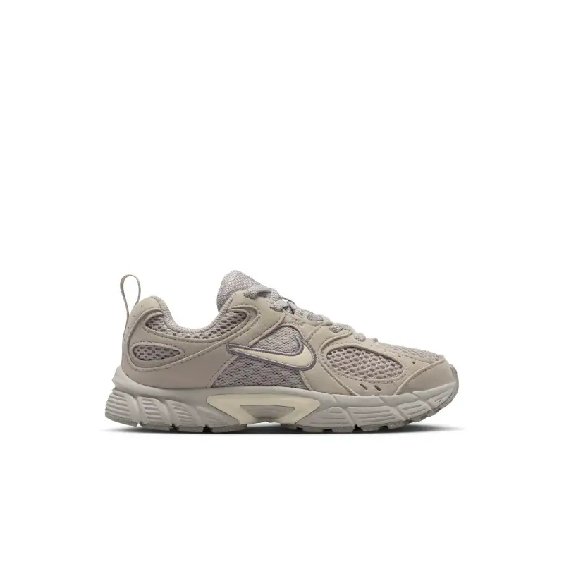 Sneakers per bambini Nike V5 Runner Suede Beige