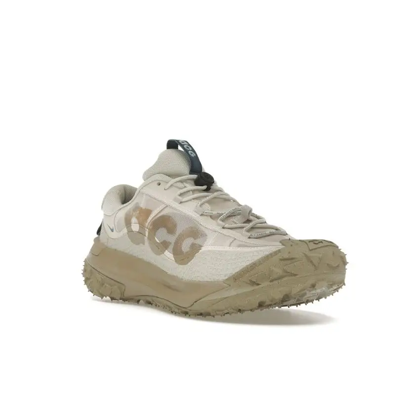 Sneakers Unisex Nike ACG Mountain Fly 2 Low Marrone Legno Chiaro Crema Cachi Osso Chiaro DV7903-101 37 5 miniatura 3
