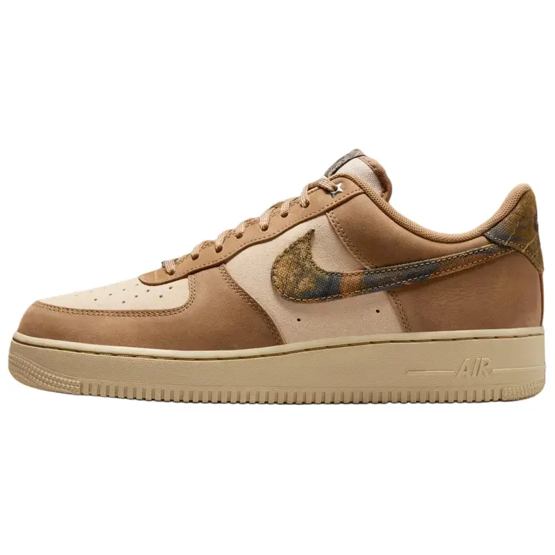 Sneakers Unisex Nike Air Force 1 07 Realtree Rattan Marrone Multicolore Rocky-Tan IO9803-200 41