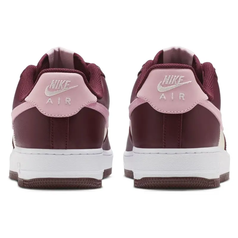 Sneakers Unisex Nike Air Force 1 07 San Valentino 2023 Rosso Vela Borgogna Notte FD9925-161 46 miniatura 3