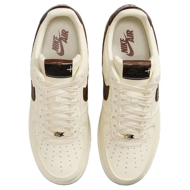 Sneakers Unisex Nike Air Force 1 07 Soft Pearl Brown Croc Bianco Panna Ghost IH7332-001 43 miniatura 4