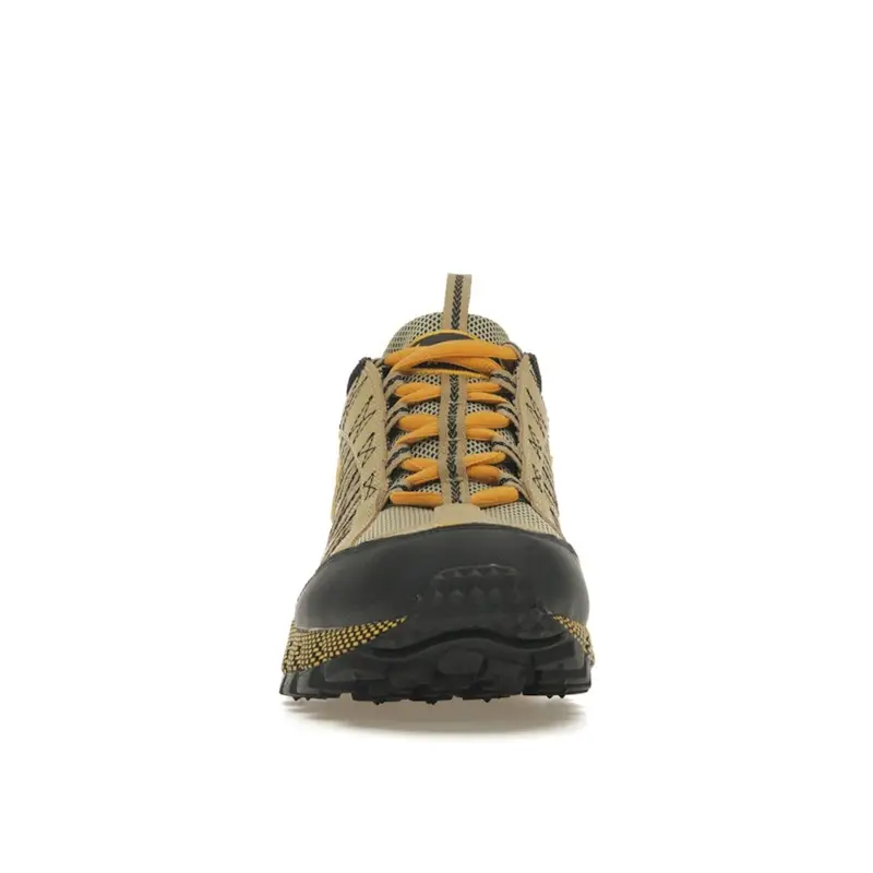 Sneakers Unisex Nike Air Humara QS Erba di Grano Marrone Giallo-Ocra Nero FJ7098-700 43 miniatura 5