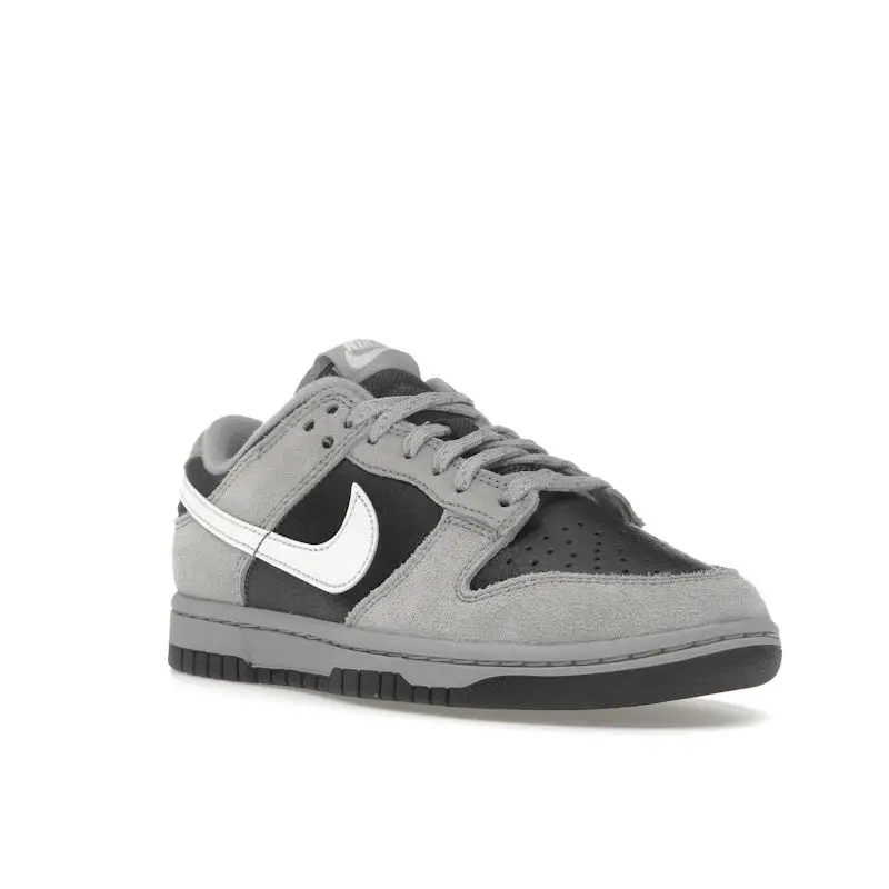 Sneakers Unisex Nike Dunk Low Grigio Fumo Chiaro Antracite Bianco Summit Argento Riflettente HV2532-001 43 miniatura 4