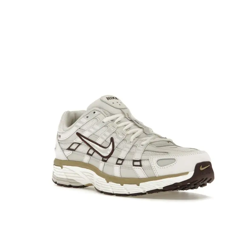 Sneakers Unisex Nike P-6000 Earth Osso Chiaro Panna Vela Fantasma HF0728-201 40 miniatura 5