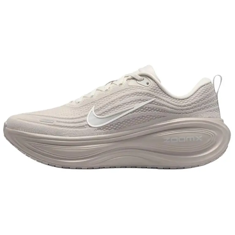 Sneakers Unisex Nike Vomero Plus Marrone Legno Chiaro Bianco Panna Grigio Talpa HV8150-001 39