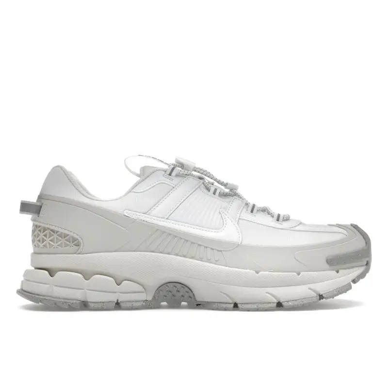 Sneakers Unisex Nike Zoom Vomero Roam Summit White Light-Bone Light-Iron-Ore HV5951-100 38
