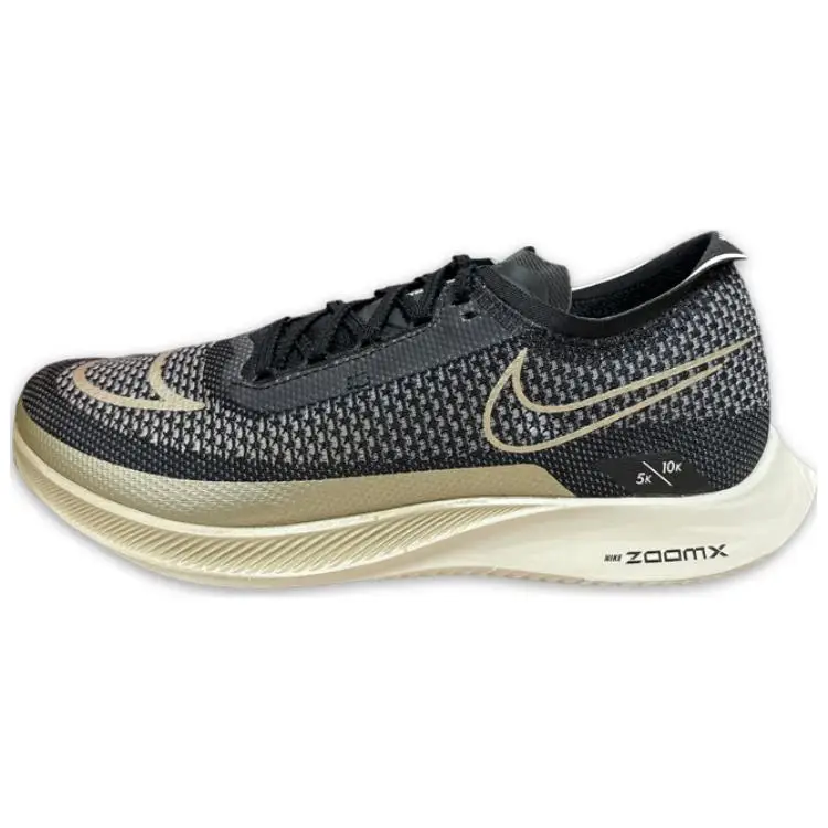Sneakers Unisex Nike ZoomX Streakfly Nero Oro Metallizzato Grana Bianco Vela DJ6566-001 36