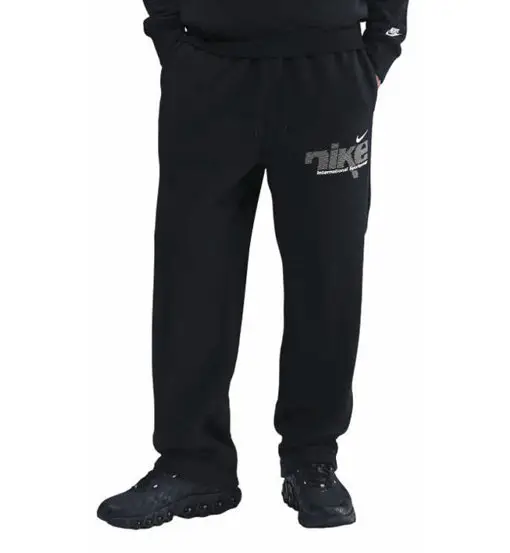 Sportswear Club M - pantaloni fitness - uomo Black