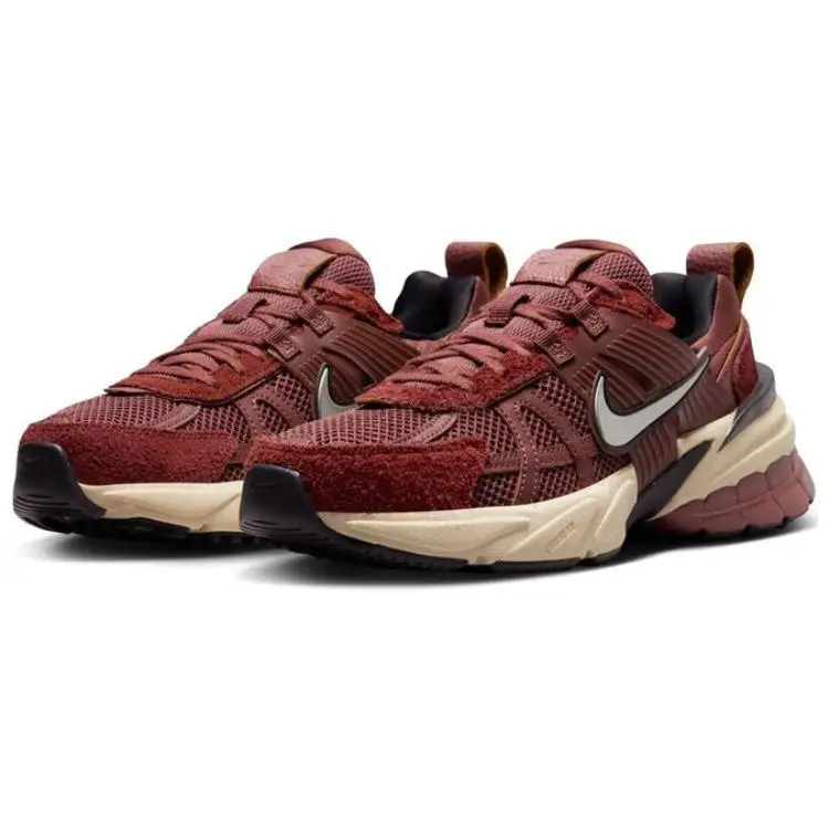 V2K Run Dark Pony Sneakers da Donna Rosso Rosso-Seppia Nero FN6703-201 42 miniatura 2