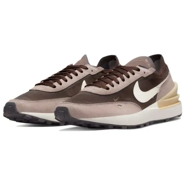 Waffle One Cioccolato Chiaro Sneakers Uomo Marrone Vapor-Malva Latte di Cocco DA7995-200 41 miniatura 3