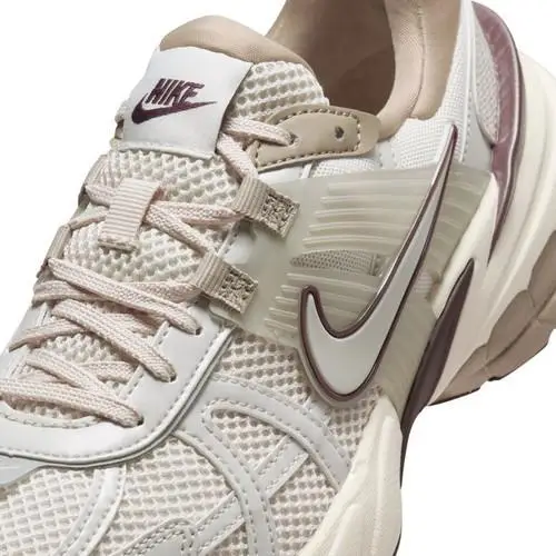 WMNS V2K Run Light All Wood Brown FD0736-103 EU 44 colore grigio miniatura 2