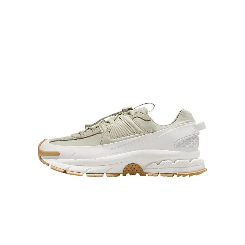 Zoom Vomero 5 Roam Invernale Vela Pietra Chiara Gomma Scarpe da Ginnastica da Donna Crema Gomma-Marrone Chiaro Blu Racer HQ2181-100 36