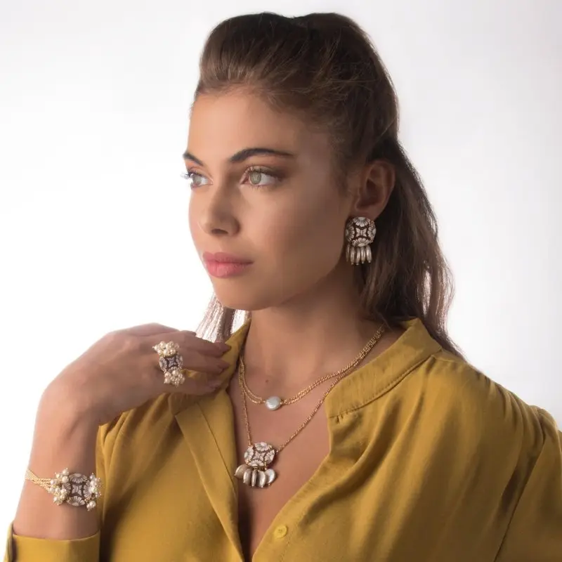 Orecchini Malinda In Argento Con Perle Barocche - Nivy