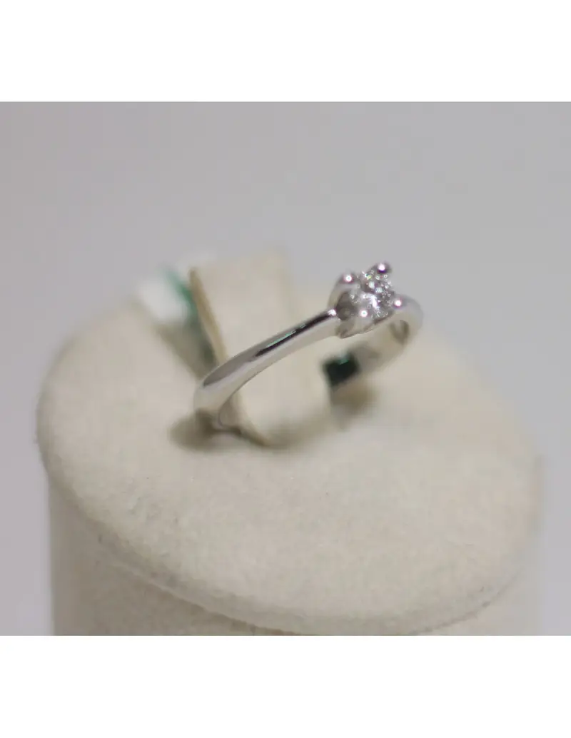 Anello in oro bianco 18Kt solitario con diamanti naturali 1032210