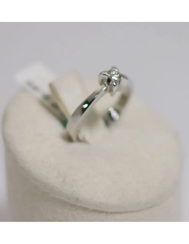 Anello in oro bianco 18Kt solitario con diamanti naturali 103229