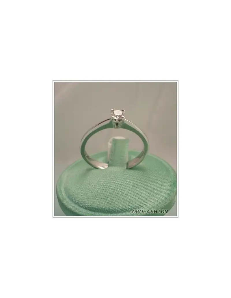 Anello in oro bianco diamante solitario B10233