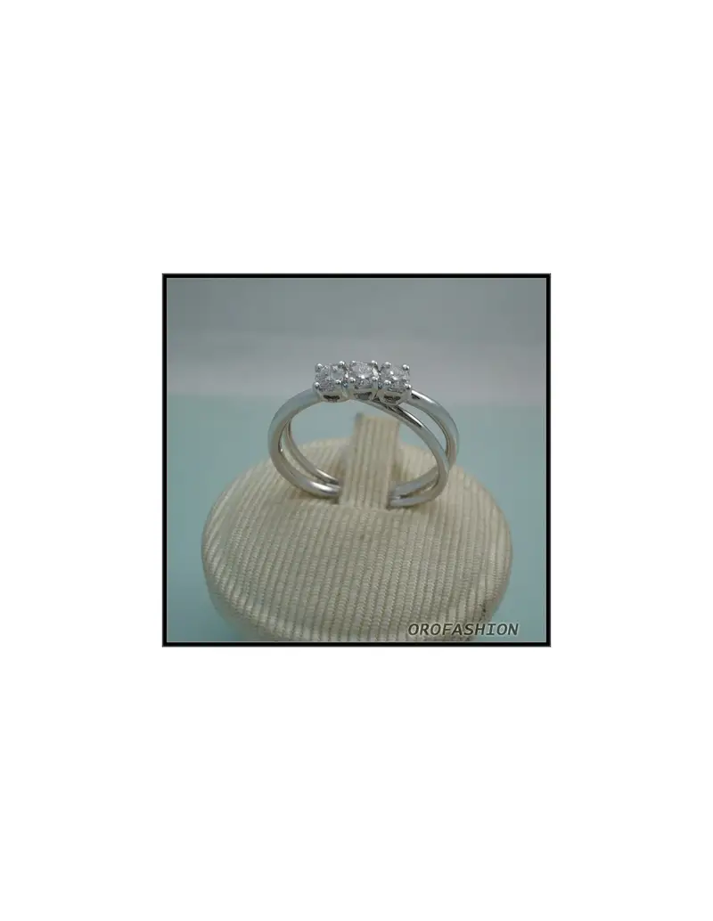 Anello in oro trilogy di diamanti - 4041120