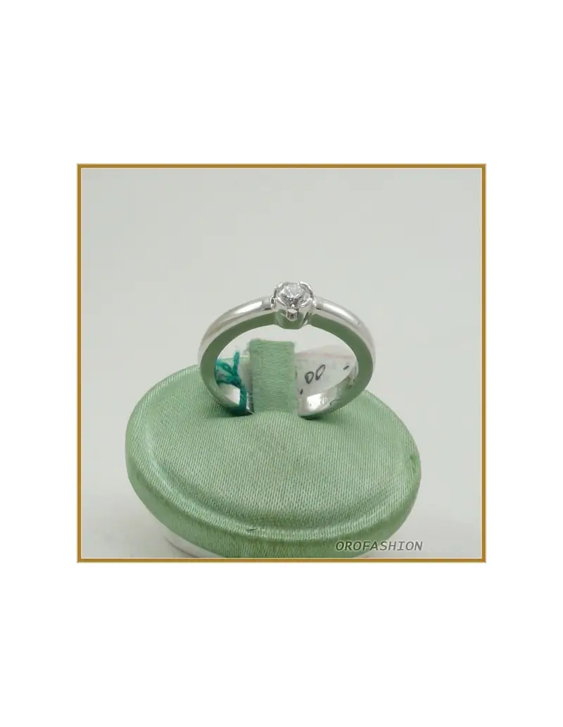 Anello oro bianco 18kt con diamante solitario - 22101518