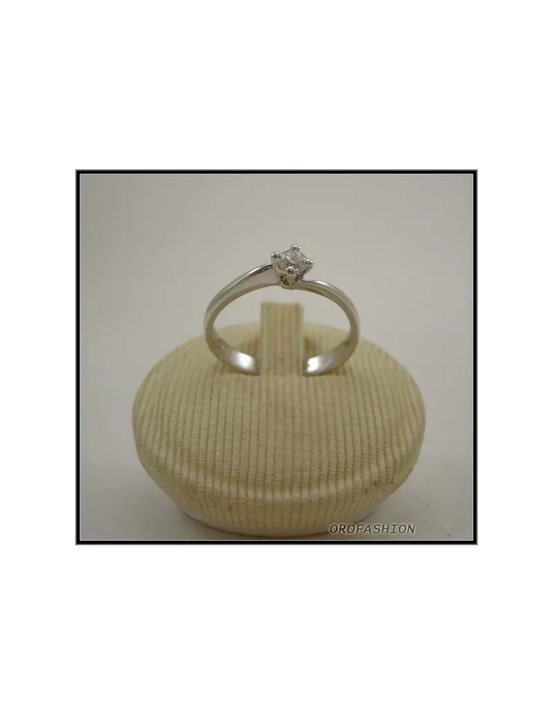 Anello oro bianco 18kt con diamante solitario - 22111411