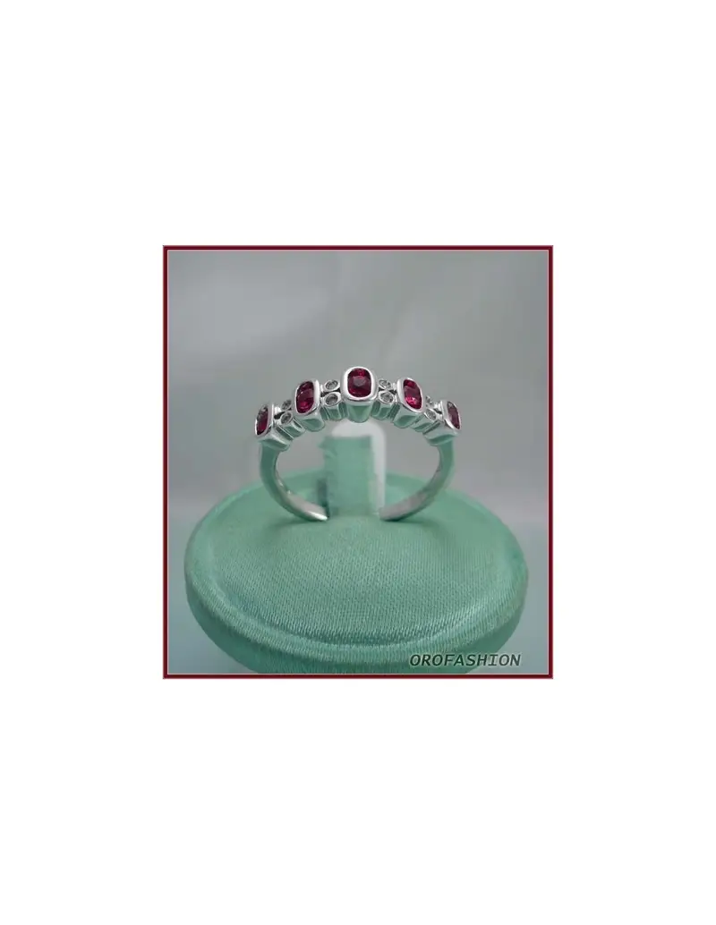 Anello oro bianco con rubini e diamanti