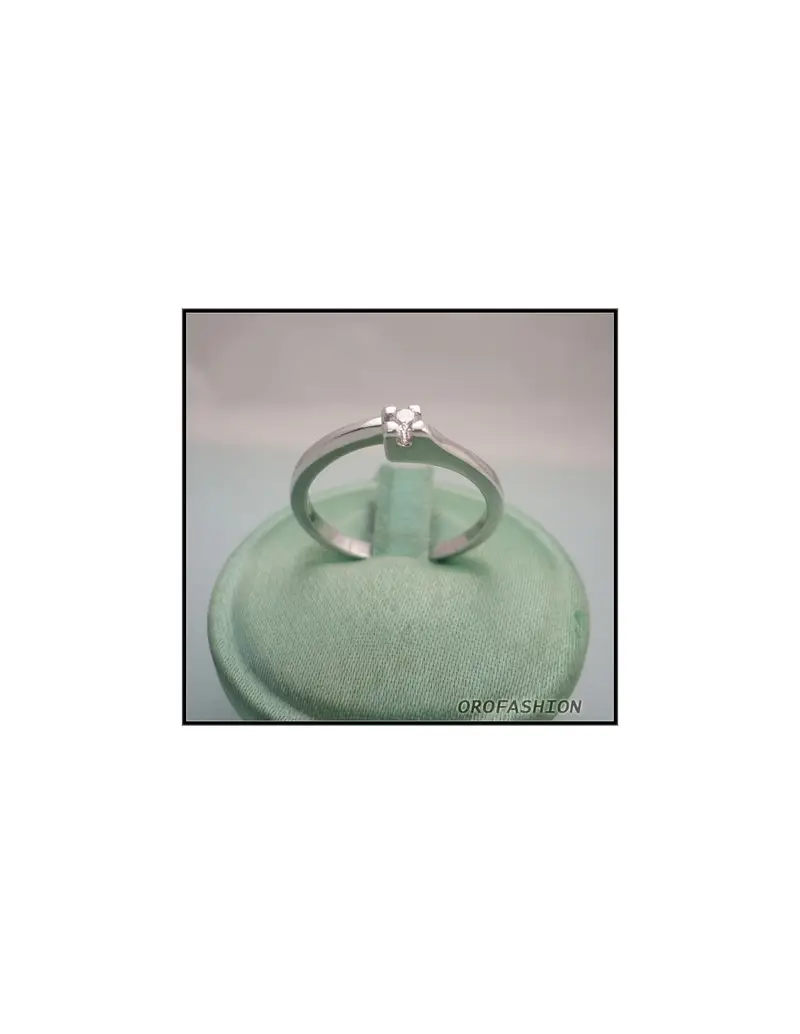Anello oro e diamante solitario ct. 0.06 - 8111120