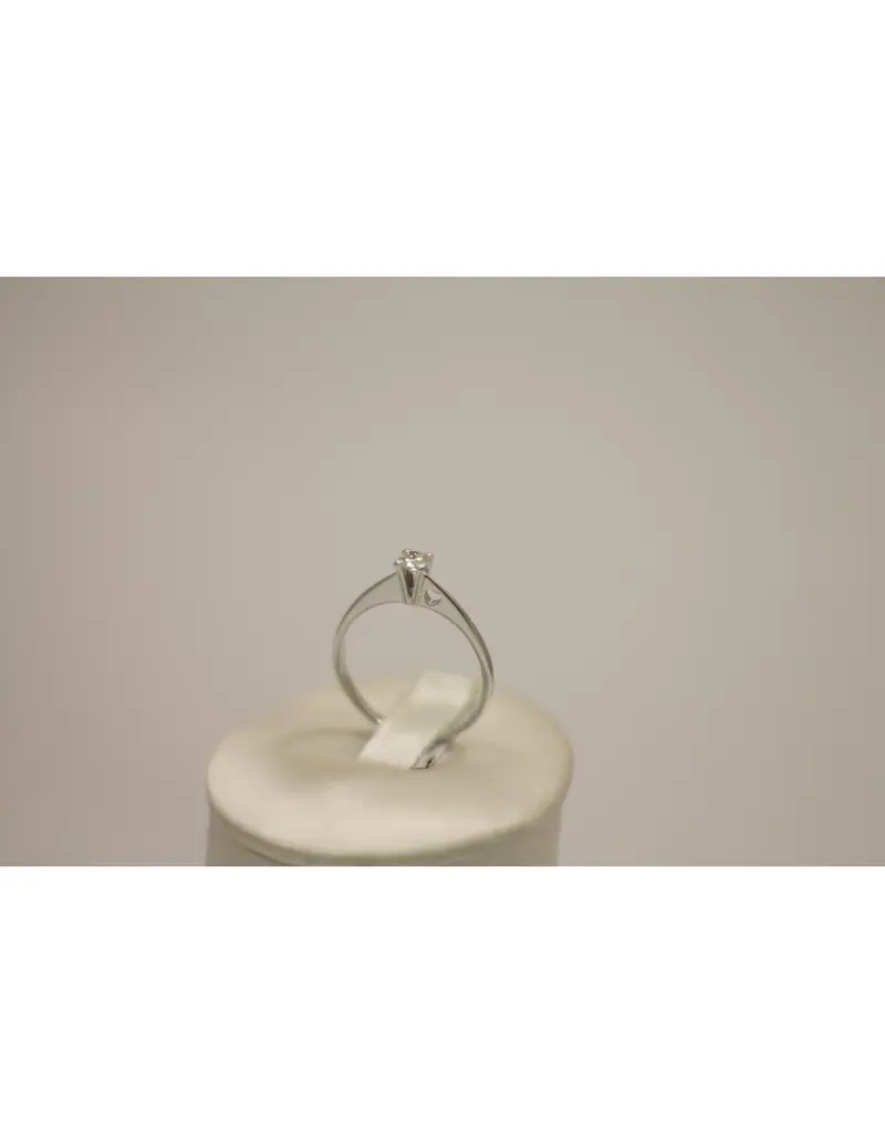 Anello solitario in oro bianco 18Kt con diamanti naturali B-ANS168020