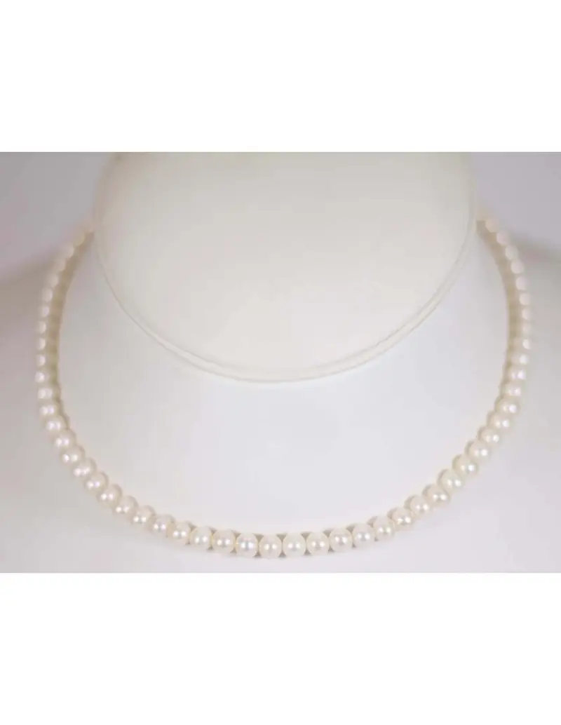 Collana in oro bianco 18Kt con perle naturali B-105B