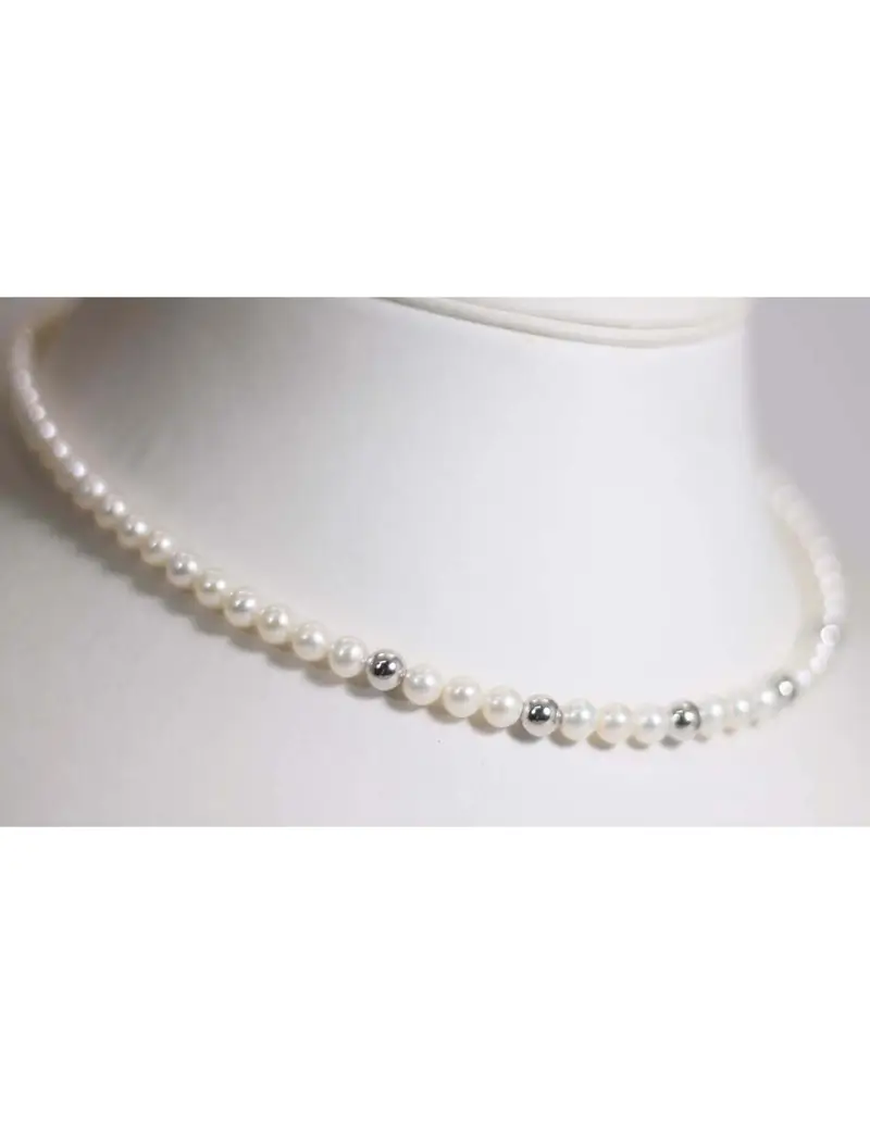 Collana in oro bianco 18Kt con perle naturali e sfere in oro bianco 18Kt B-199BL