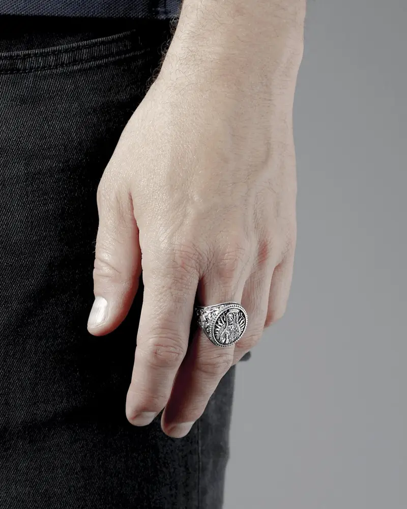 Anello Chevalier Santa Muerte In Argento Brunito Lucido miniatura 2