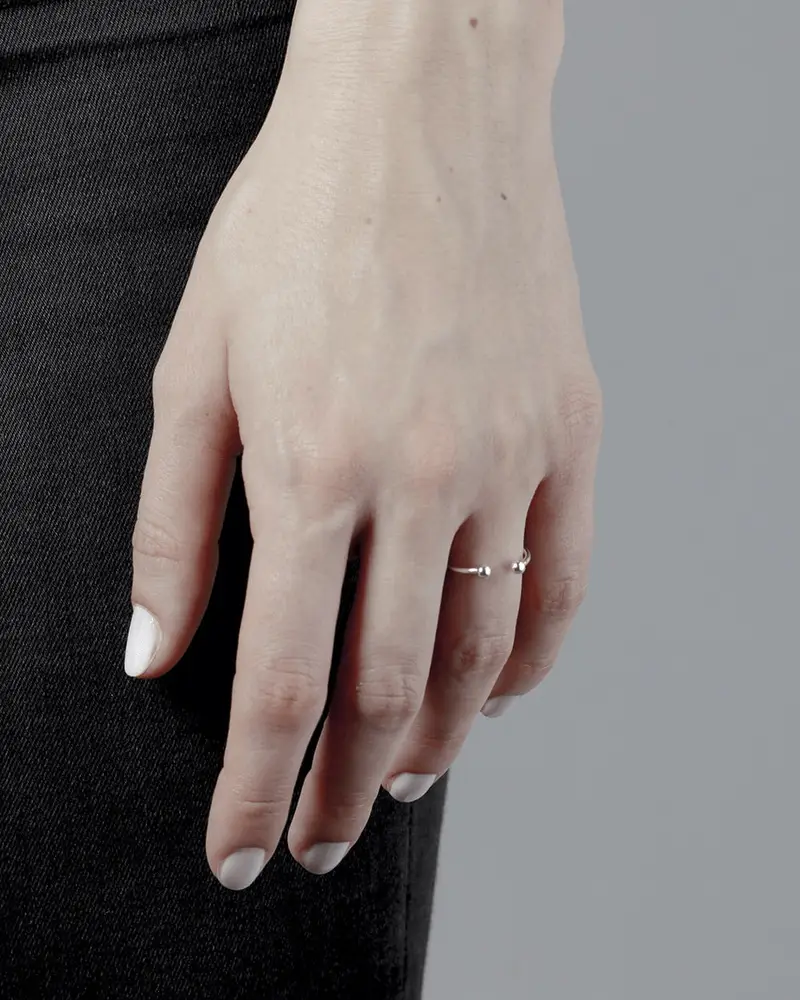 Anello Piercing Sfere In Argento Argentato Lucido miniatura 2