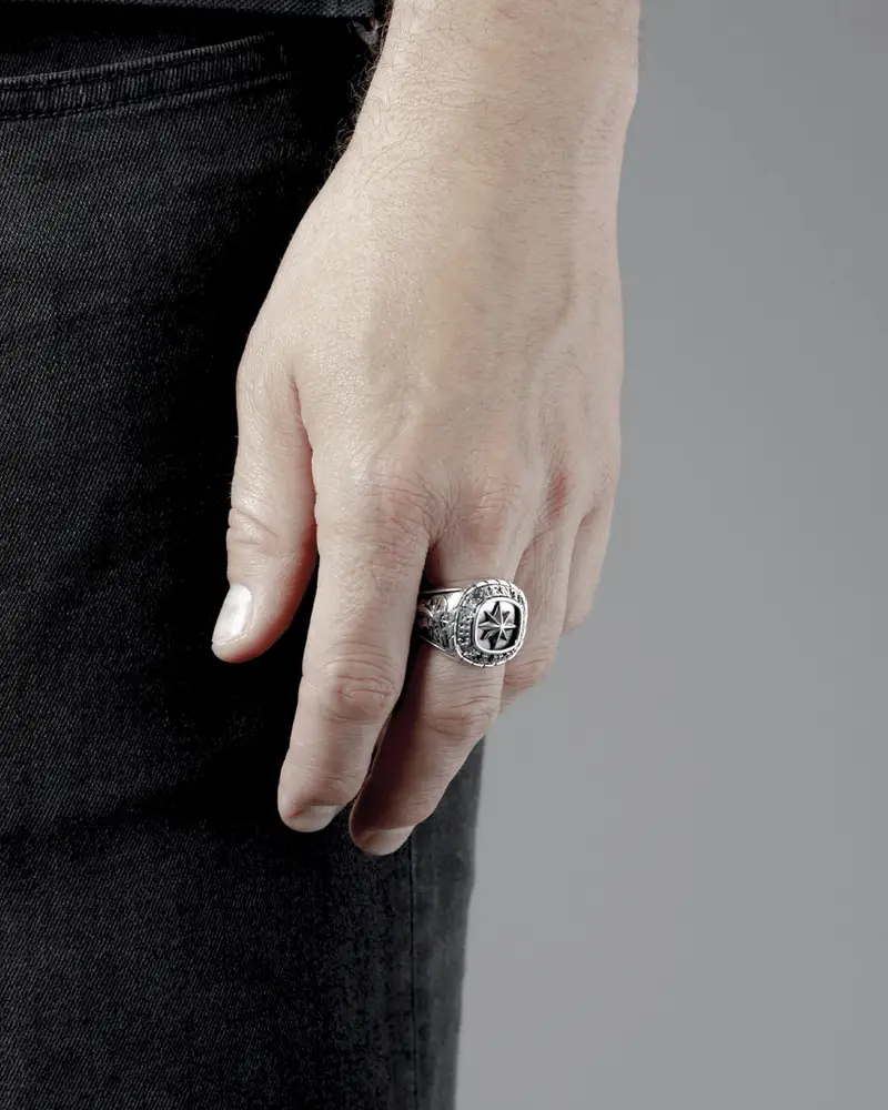 Anello Rosa Dei Venti Traditional In Argento Brunito Lucido miniatura 2