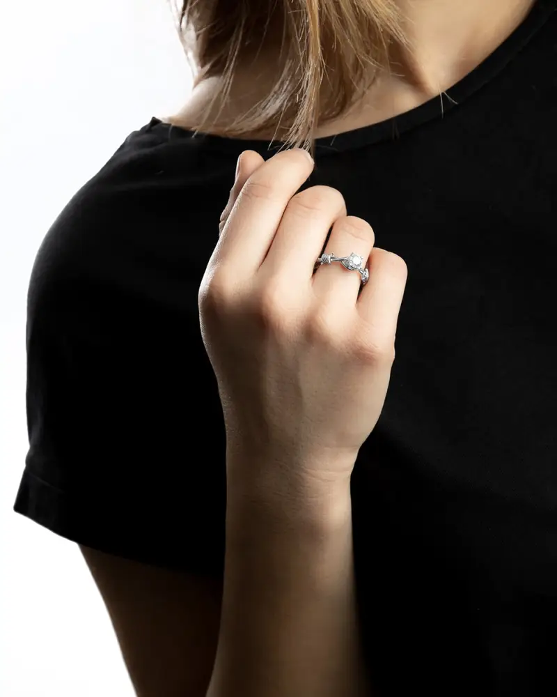 Anello Solitario Filo Spinato In Argento Lucido miniatura 2