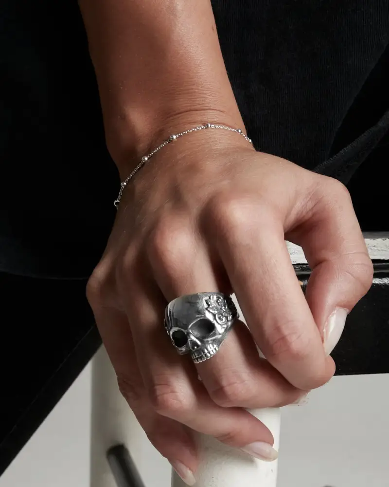 Anello Teschio Baroque In Argento Brunito Lucido miniatura 2