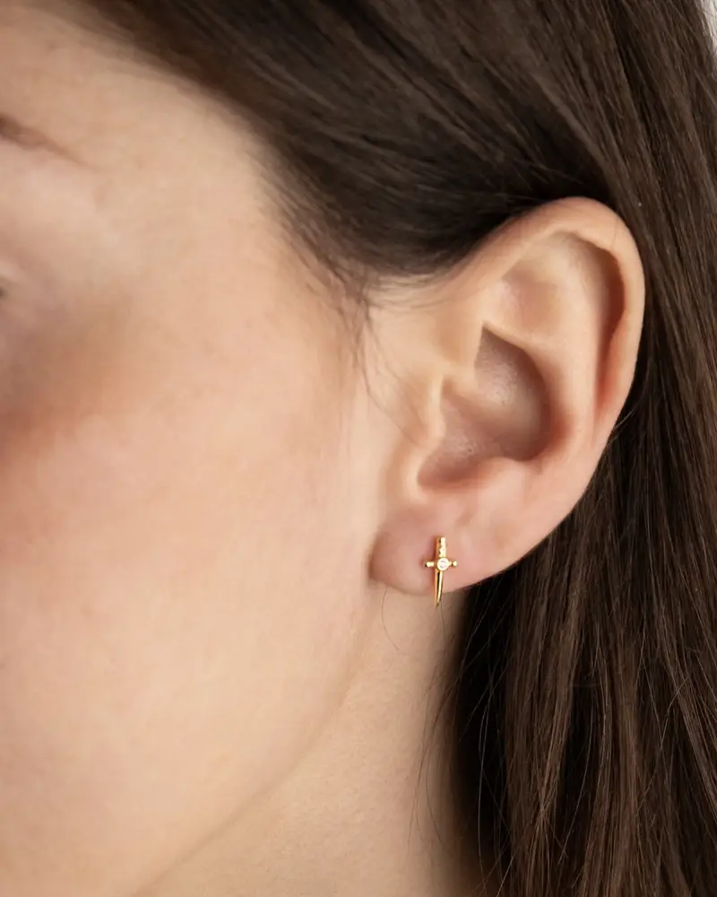 Orecchino Piercing Golden Dagger Placcato Oro Con Brillante Lucido miniatura 2