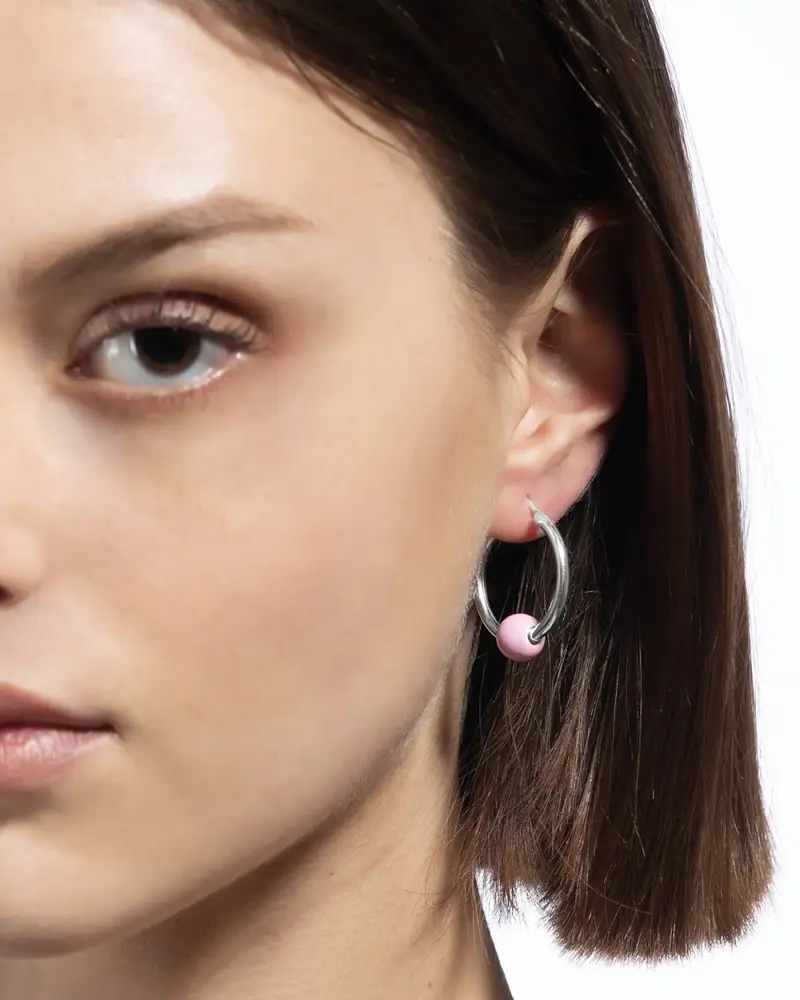 Orecchino Singolo Piercing Sfera Smalto Rosa Lucido miniatura 2