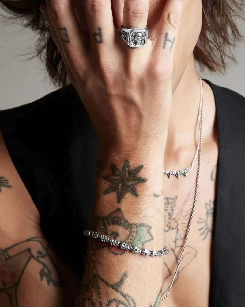 Bracciale In Argento Con Teschi Ossuary Brunito Lucido miniatura 2